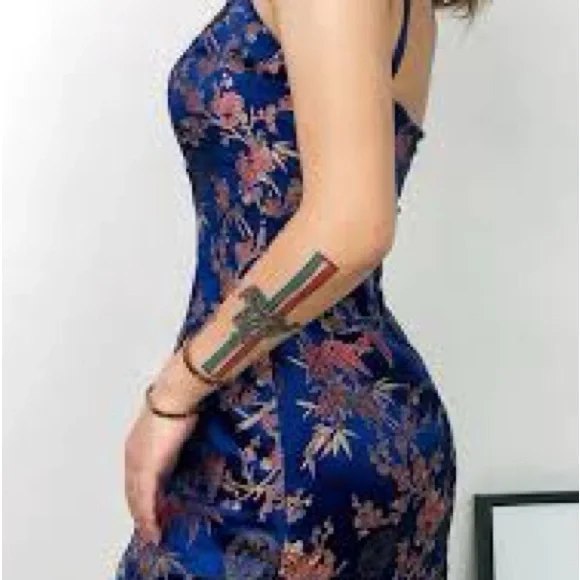 Floral Blue Satin Oriental Dress - Picture 3 of 8